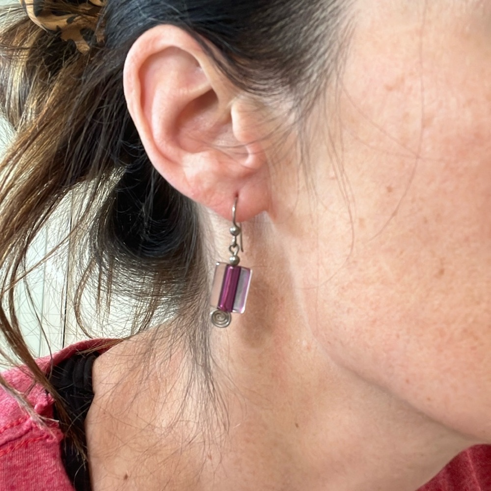 Silver and glass amethyst earrings - Picture 2 of 4